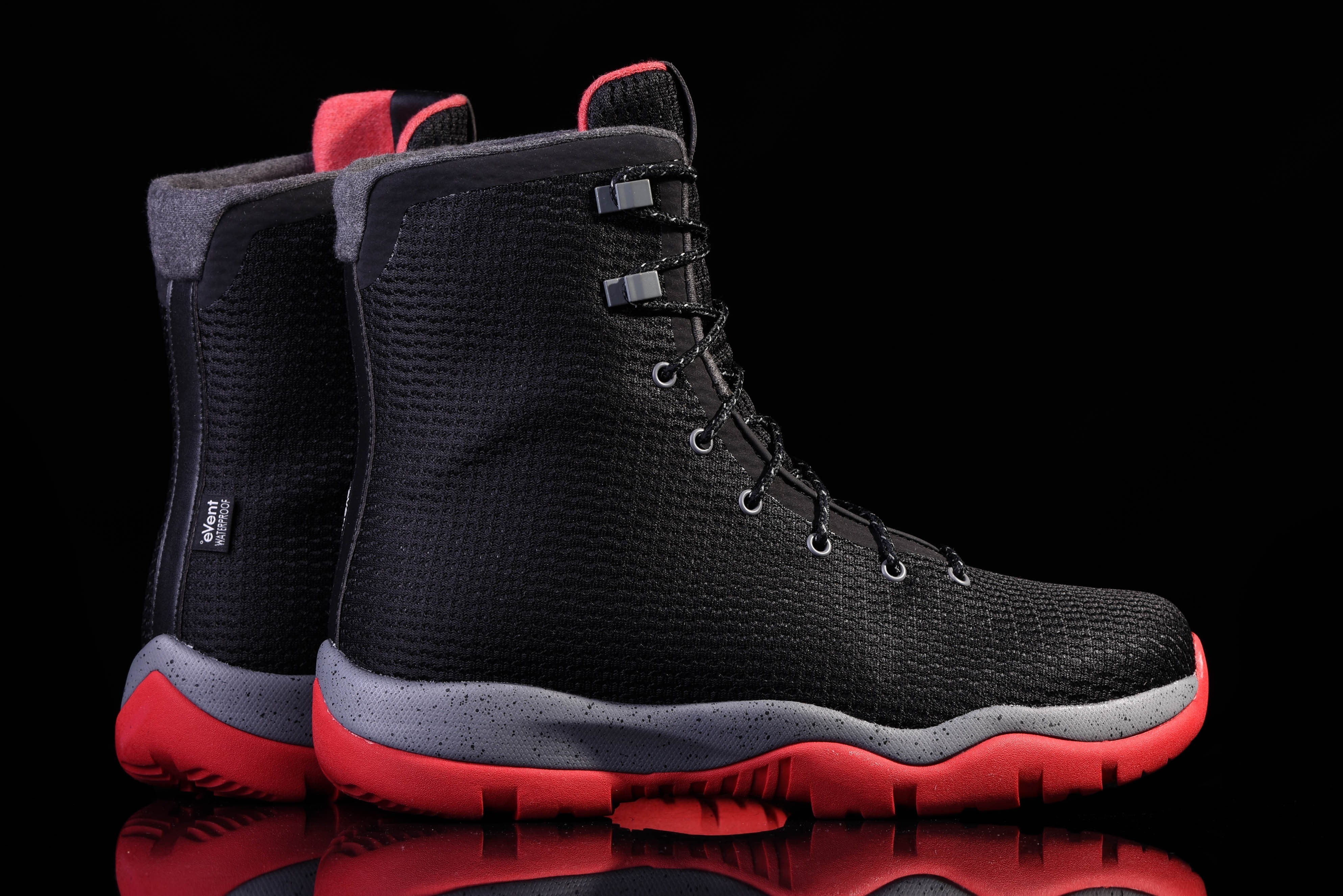 Jordan Future Boot Black Grey Red
