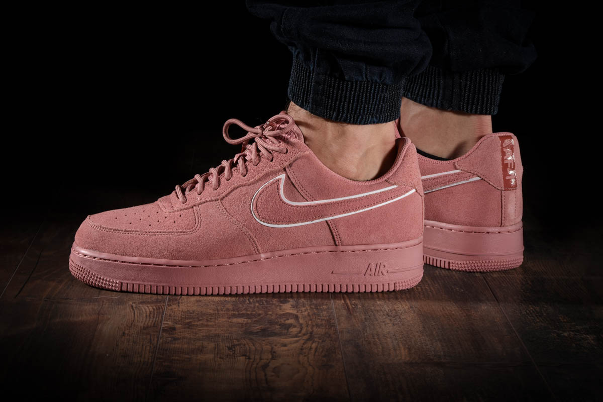 nike air force 1 red stardust