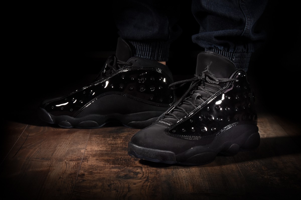 NIKE AIR JORDAN 13 RETRO CAP AND GOWN