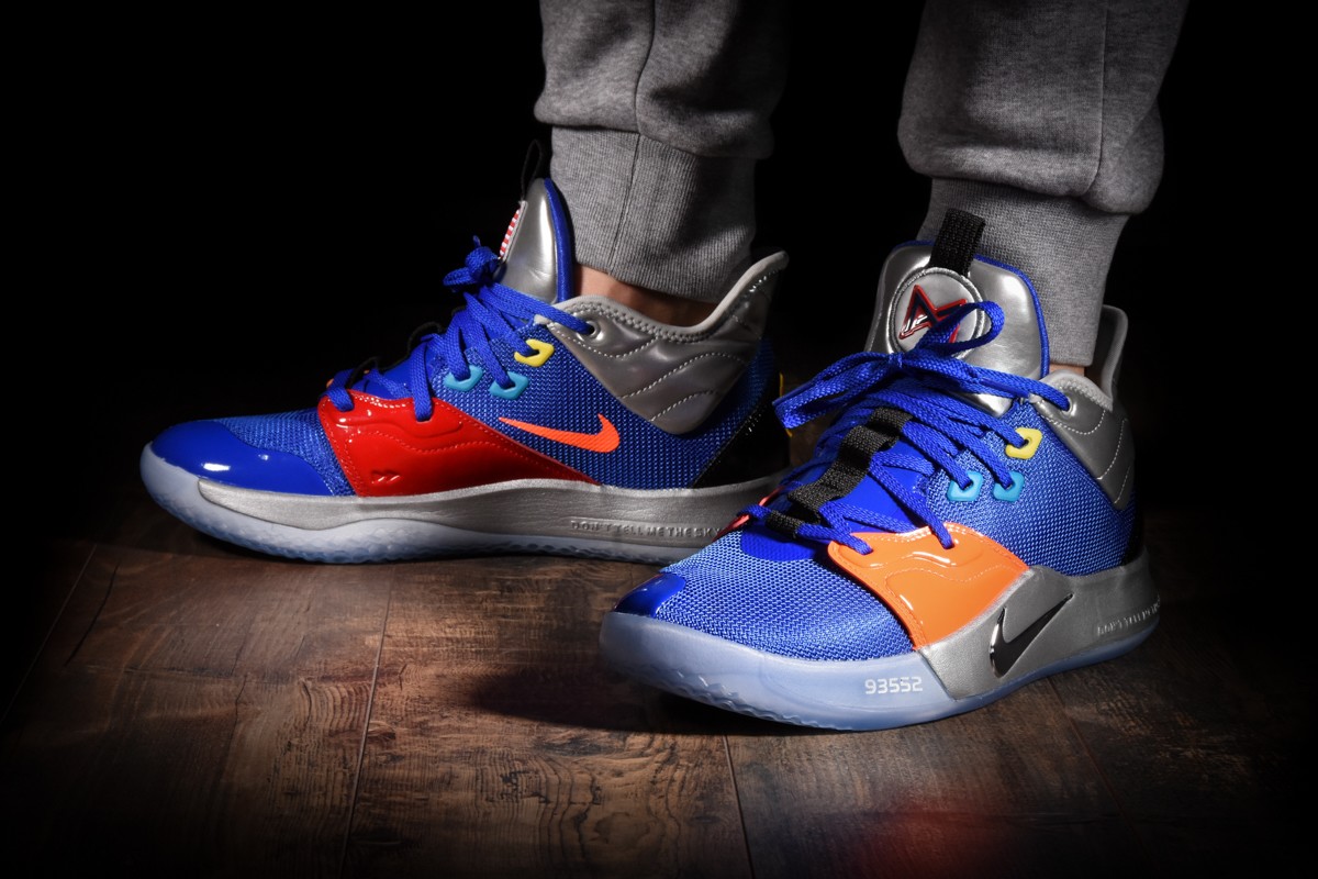 NIKE PG 3 NASA APOLLO 14