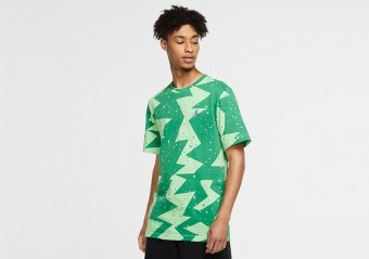 NIKE AIR JORDAN PRINTED POOLSIDE CREW TEE GREEN STRIKE