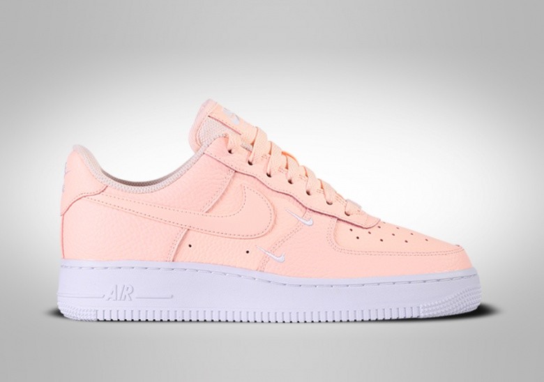 Zapatillas Nike Air Force 1 '07 LV8 J22 second hand for 150 EUR in