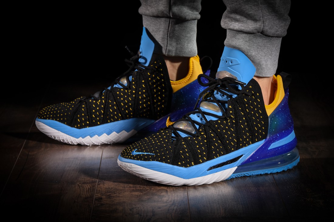 NIKE LEBRON 18 MINNEAPOLIS LAKERS